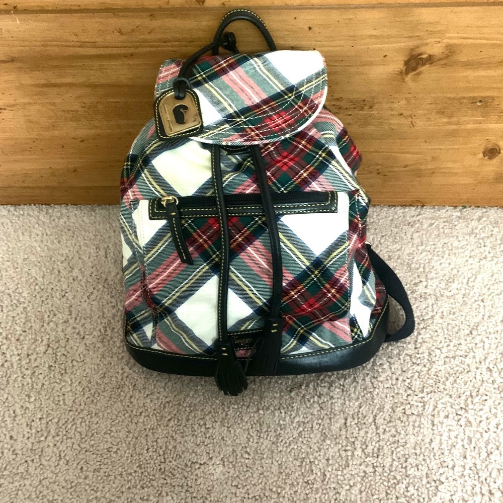SOLD Dooney & Bourke Tartan Backpack - Picture 4 of 9